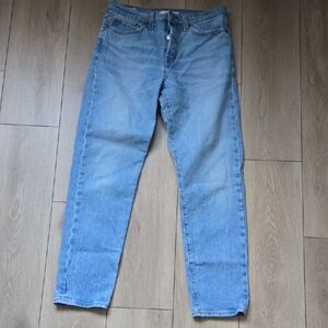Levis Wedgie Jeans Sz 28